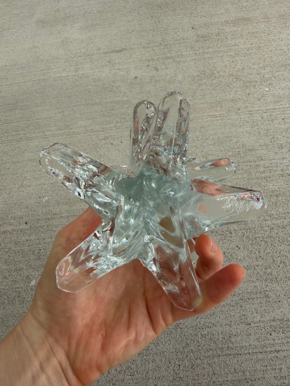 Vintage Clear Glass Christmas Tree Figurine 8” Art Glass Holiday Decor - Picture 4 of 7